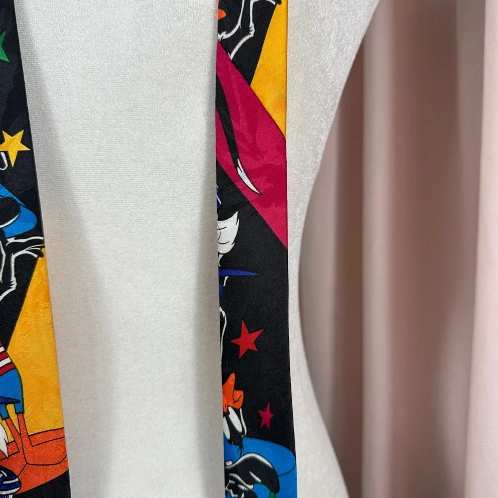 Vintage Looney Tunes Character Necktie Bugs Bunny Marvin Martian Taz Tie